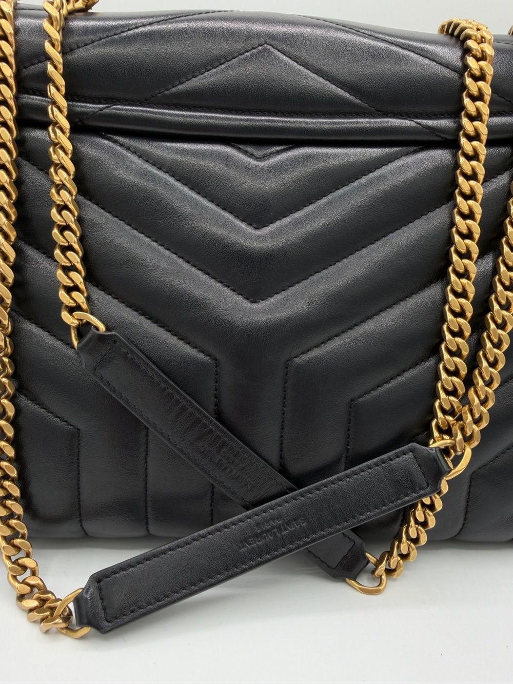 Saint Laurent Loulou Large Shoulder Bag YSL Gold Chain in Quilted Black - Picture 4 of 12